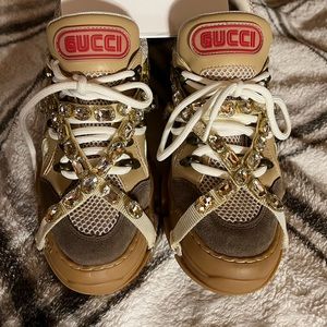 Gucci Flashtrek Sneakers 🔥 With removable rhinestone belt